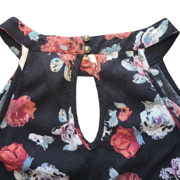 Daytrip Floral Cold Shoulder Keyhole Blouse Black Red White Boho Top L - Picture 5 of 9
